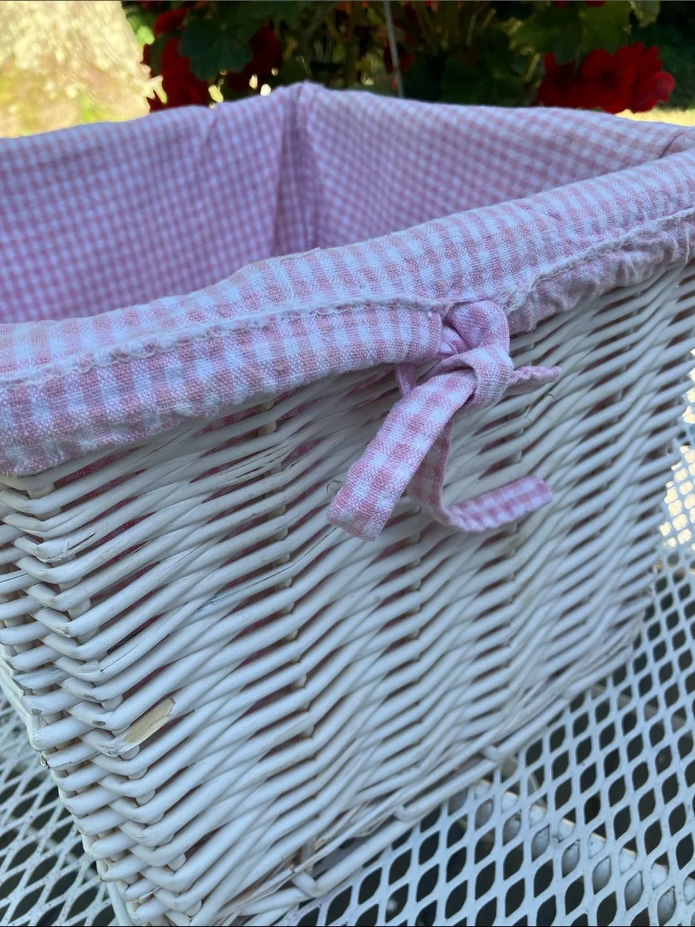 White Wicker Basket With Cotton Lining in Pink Gingham Pattern With Ties
